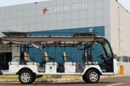 TiHAN self-driving buses at IIT Hyderabad